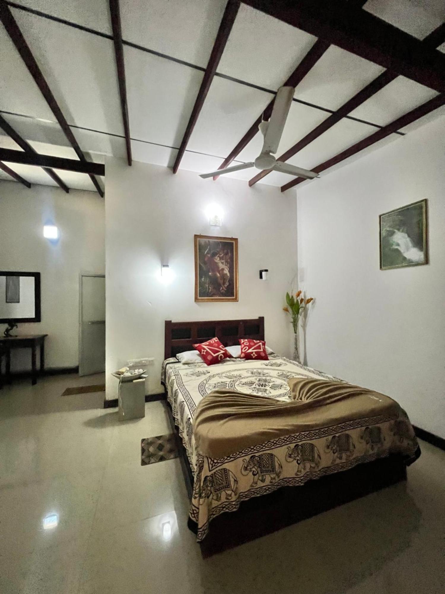Sylvester Villa Hostel Negombo Zewnętrze zdjęcie